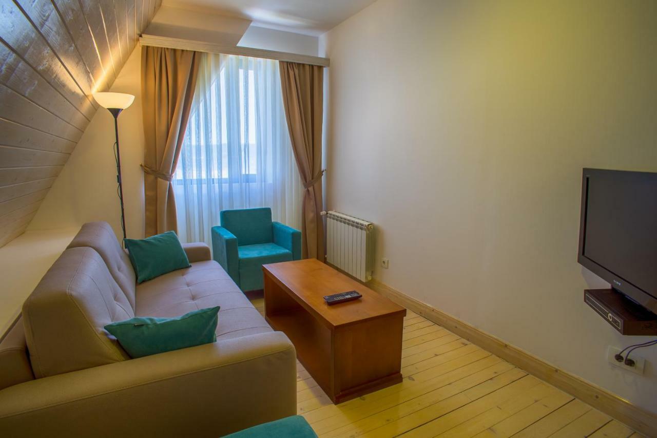 Hotel Polar Star ชาเบลียค ภายนอก รูปภาพ