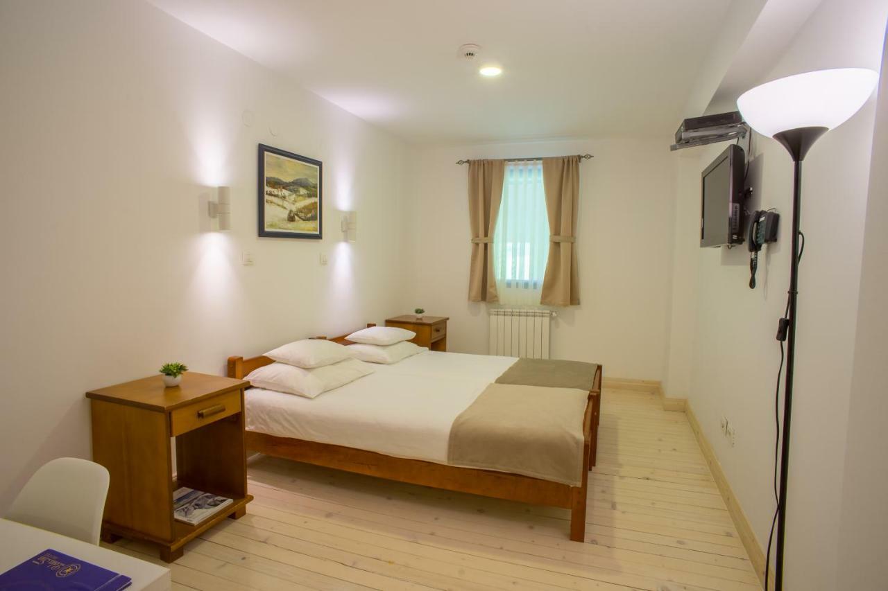 Hotel Polar Star ชาเบลียค ภายนอก รูปภาพ