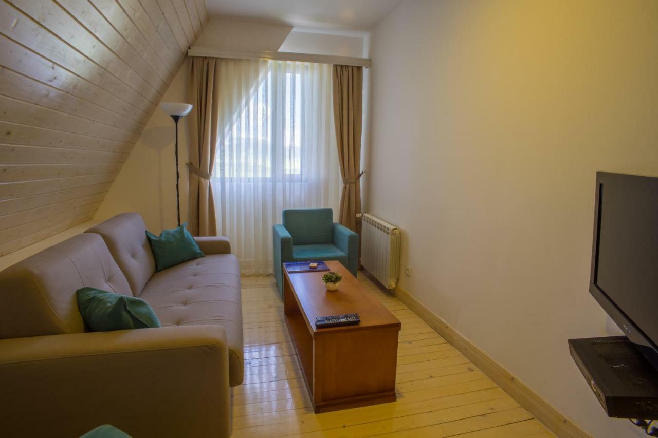 Hotel Polar Star ชาเบลียค ภายนอก รูปภาพ